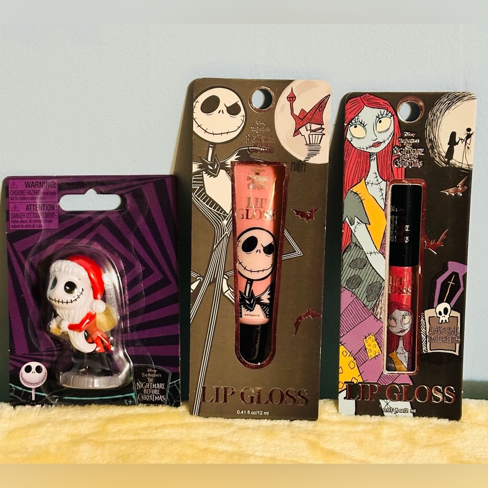 New The Nightmare Before Christmas Bundle Santa Jack Collectible & 2 Lip Glosses